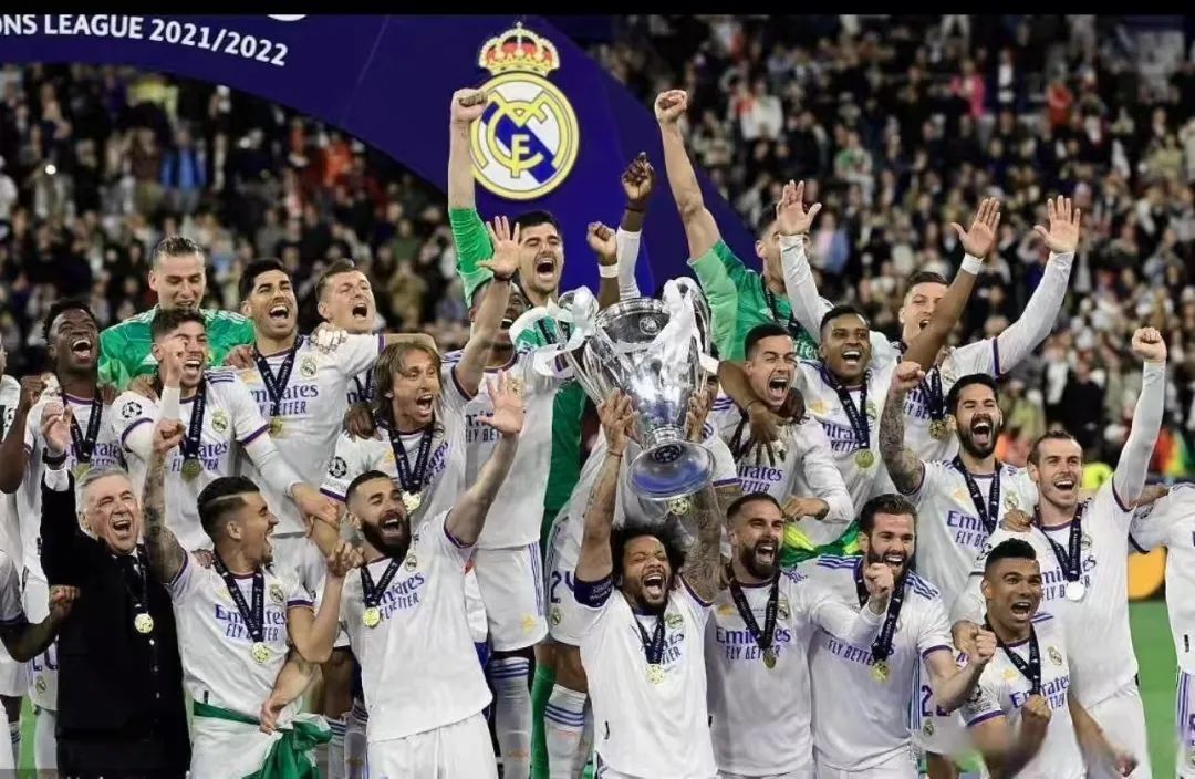 欧冠烽火映皇马，逆境突围铸传奇